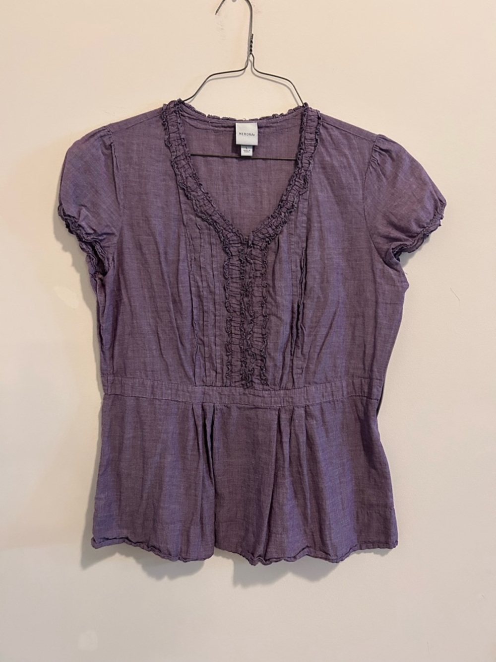 Merona‎ Lavender Ruffled V-Neck Short Sleeve Blouse